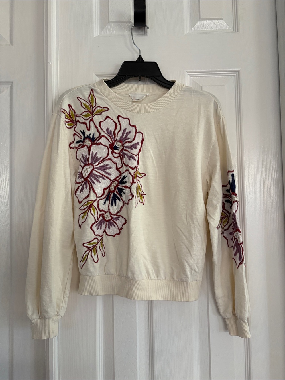 By Anthropologie Velvet Embroidery Appliqué Crew Neck Sweatshirt Womens Size XXS